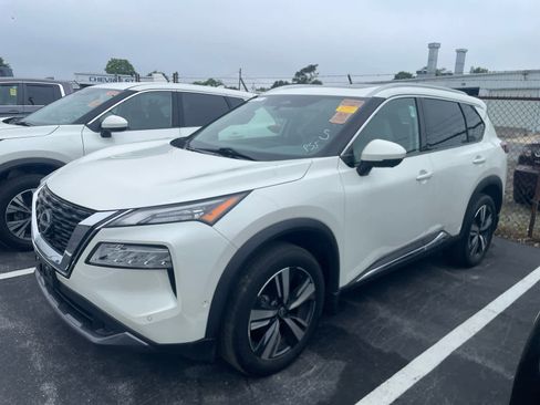 Used 2023 Nissan Rogue SL w/ SL Premium Package AWD/4WD image 1