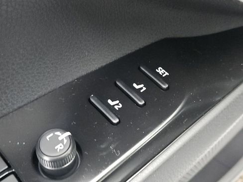 New 2026 Toyota Camry Hybrid image 16