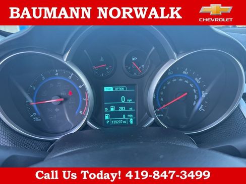 Used 2015 Chevrolet Cruze LT image 9