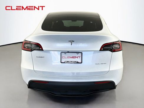 Used 2023 Tesla Model Y Long Range AWD/4WD image 7