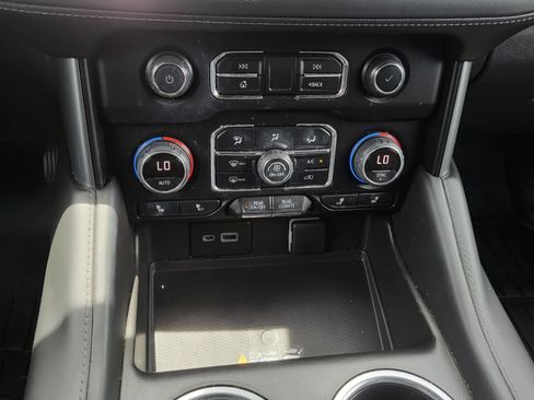 Used 2023 Chevrolet Suburban Z71 AWD/4WD image 27