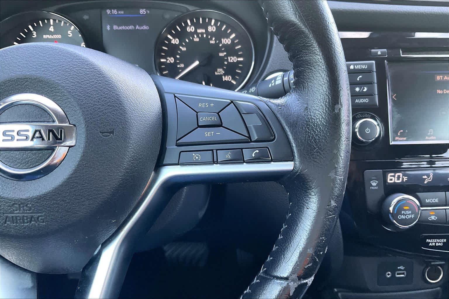 Used 2020 Nissan Rogue SV FWD image 24