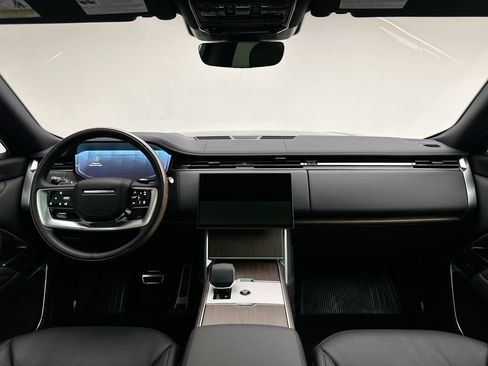 Used 2025 Land Rover Range Rover SE AWD/4WD image 20