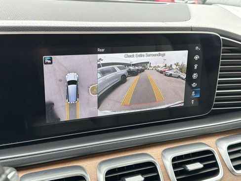 Used 2022 Mercedes-Benz GLS 450 4MATIC image 14