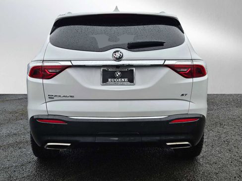 Used 2023 Buick Enclave Essence w/ Experience Buick Package image 4