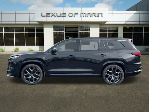 New 2026 Lexus TX 500h AWD image 2
