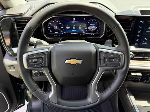 Used 2025 Chevrolet Silverado 1500 LTZ w/ LTZ Premium Package image 15