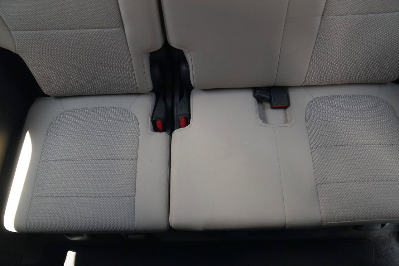 Used 2023 Chevrolet Traverse LS AWD/4WD image 34