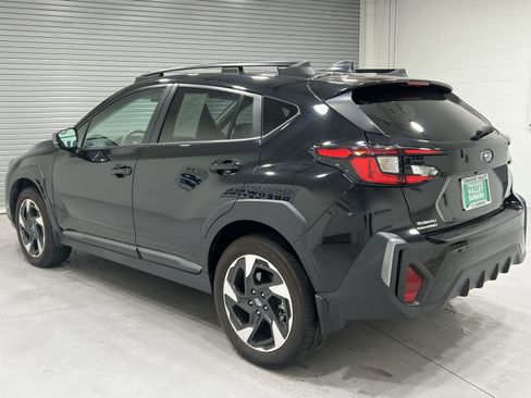 Used 2024 Subaru Crosstrek 2.5i Limited w/ Crosstrek Mirror Package AWD/4WD image 6