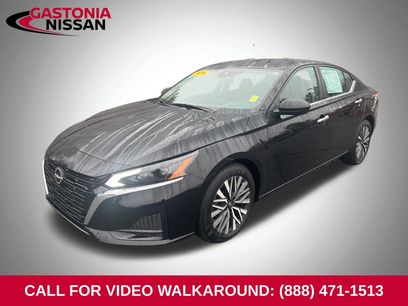 Used 2024 Nissan Altima 2.5 SV