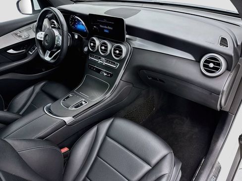 Used 2020 Mercedes-Benz GLC 300 image 16