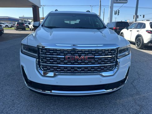Used 2022 GMC Acadia Denali w/ Denali Technology Package FWD image 2