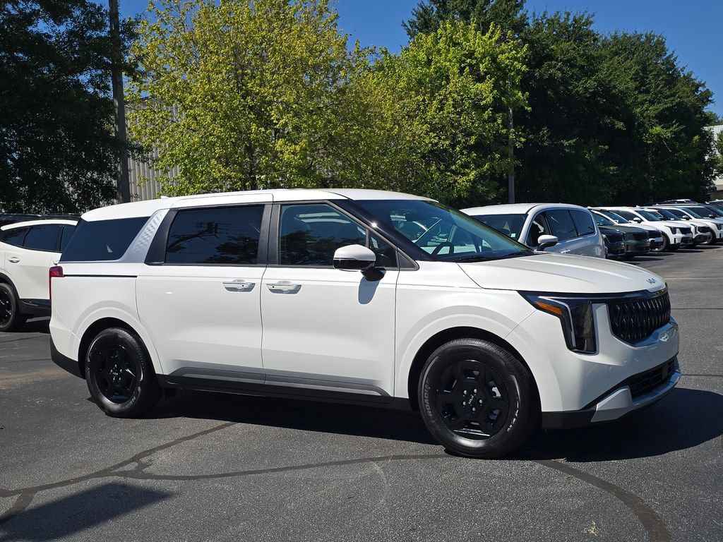 New 2027 Kia Carnival LX FWD image 1