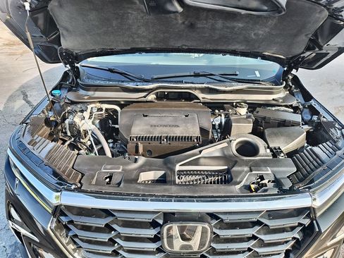 Used 2024 Honda Pilot Touring image 27
