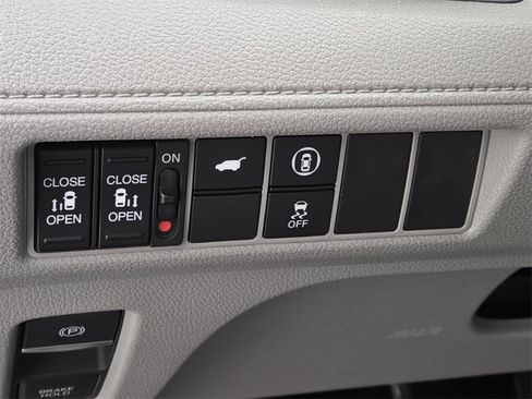 Used 2023 Honda Odyssey EX-L image 27