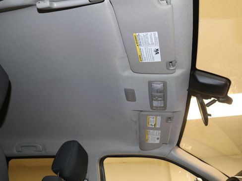 Used 2022 Nissan Frontier S image 68