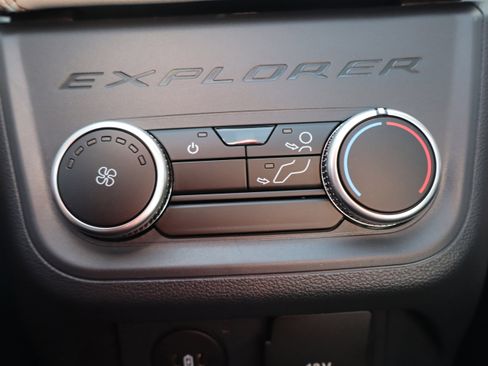 New 2026 Ford Explorer Active w/ Active Comfort Package image 25