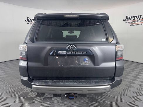 Used 2019 Toyota 4Runner TRD Off-Road Premium AWD/4WD image 8