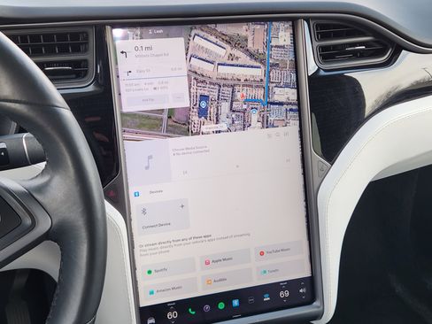 Used 2020 Tesla Model X Long Range image 19
