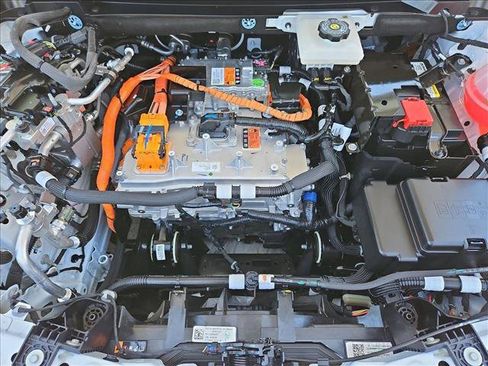 Certified 2025 Chevrolet Equinox EV LT FWD image 29