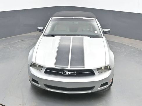 Used 2011 Ford Mustang Premium w/ 201A Rapid Spec Order Code RWD image 31