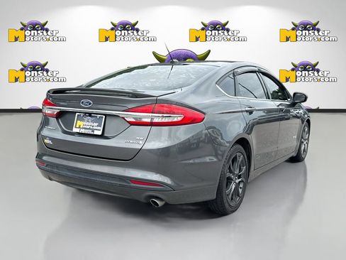 Used 2018 Ford Fusion SE w/ Equipment Group 601A FWD image 5