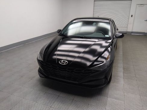 Used 2023 Hyundai Elantra SEL FWD image 15