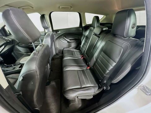 Used 2019 Ford Escape Titanium image 25