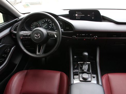 Used 2025 MAZDA MAZDA3 Carbon image 31