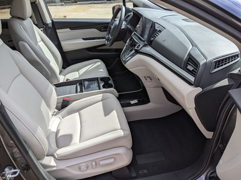 Used 2025 Honda Odyssey EX-L image 22