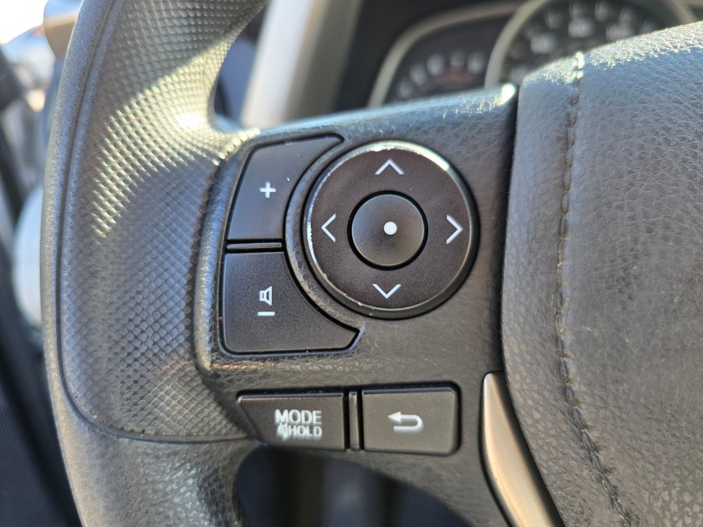 Used 2015 Toyota RAV4 XLE AWD/4WD image 6