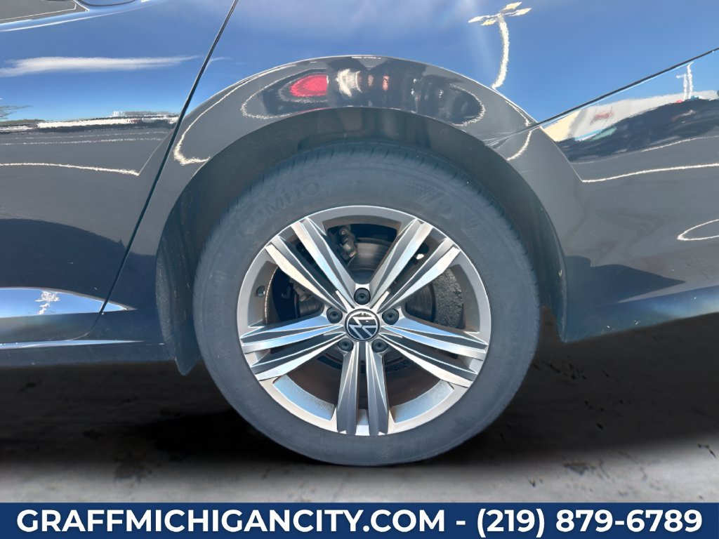 Used 2024 Volkswagen Jetta SE FWD image 30