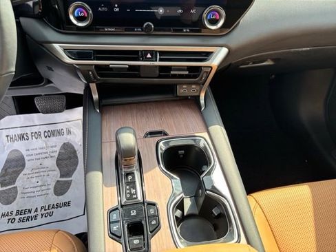 Used 2023 Lexus RX 350 Premium w/ Accessory Package AWD/4WD image 20
