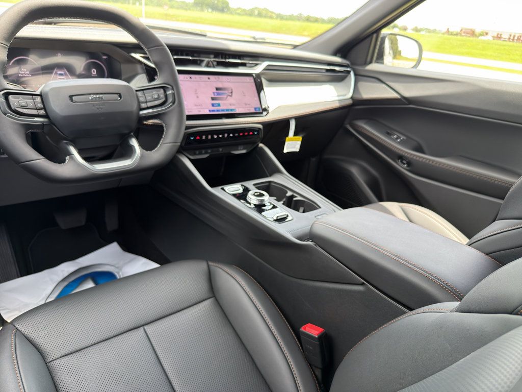 New 2026 Jeep Cherokee Limited AWD/4WD image 13