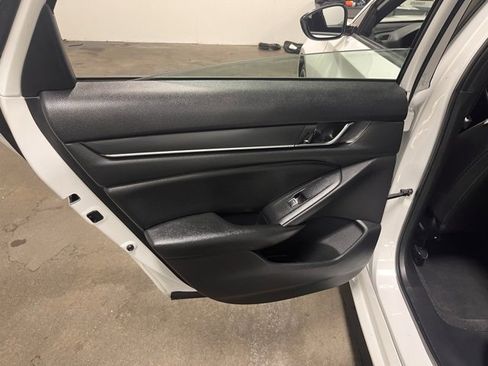 Used 2021 Honda Accord Sport image 18