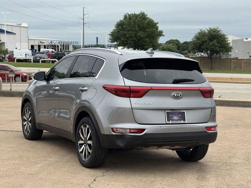 Used 2019 Kia Sportage EX FWD image 6