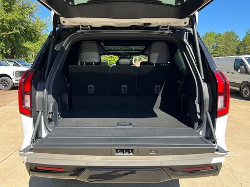 New 2025 Ford Expedition Platinum w/ Stealth Performance Package image 22