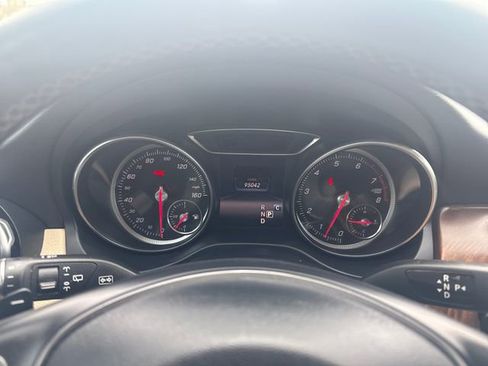 Used 2019 Mercedes-Benz GLA 250 4MATIC image 17