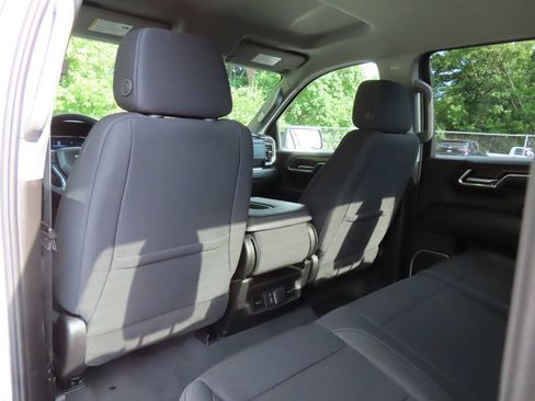 Certified 2024 Chevrolet Silverado 1500 LT w/ Z71 Off-Road Package AWD/4WD image 27