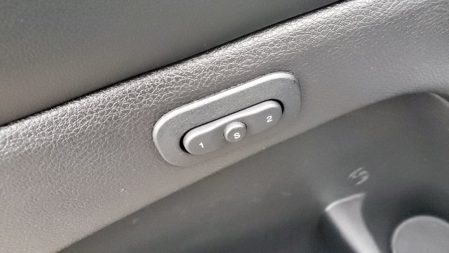 Certified 2019 Jeep Grand Cherokee Limited AWD/4WD image 6