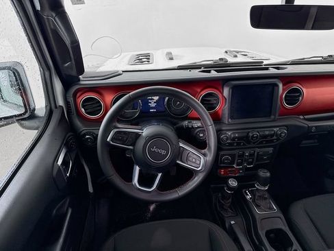 Used 2020 Jeep Wrangler Unlimited Rubicon AWD/4WD image 21