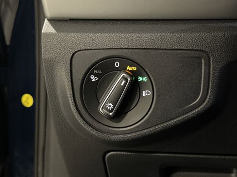 Used 2021 Volkswagen Atlas SE image 29