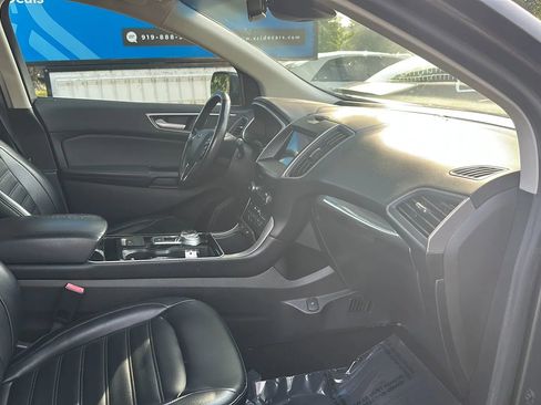 Used 2019 Ford Edge SEL w/ Equipment Group 201A FWD image 22