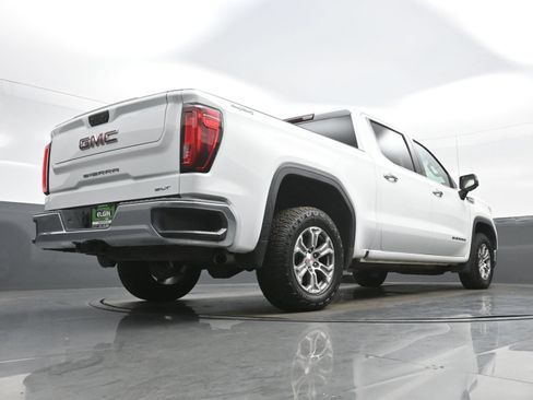 Used 2024 GMC Sierra 1500 SLT AWD/4WD image 32