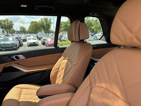 New 2027 BMW X7 xDrive40i w/ M Sport Package AWD/4WD image 33
