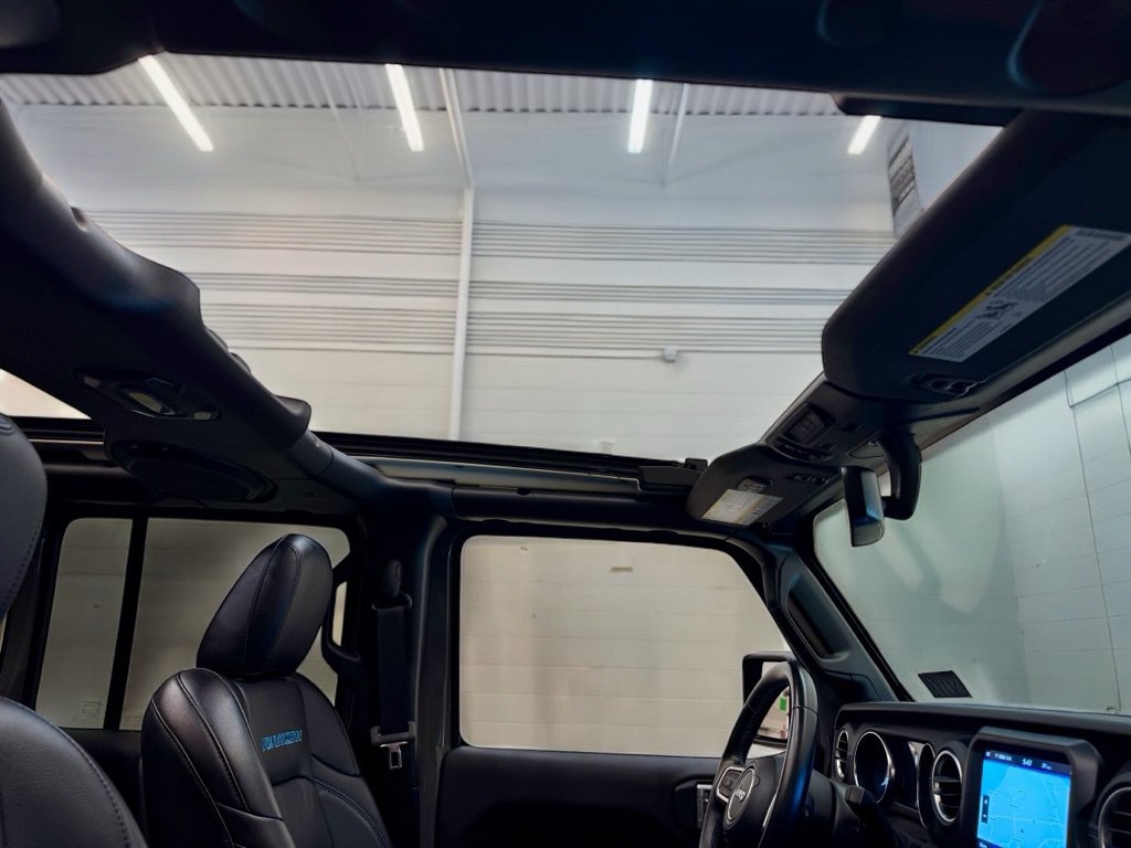 Used 2021 Jeep Wrangler Unlimited Rubicon 4xe AWD/4WD image 10