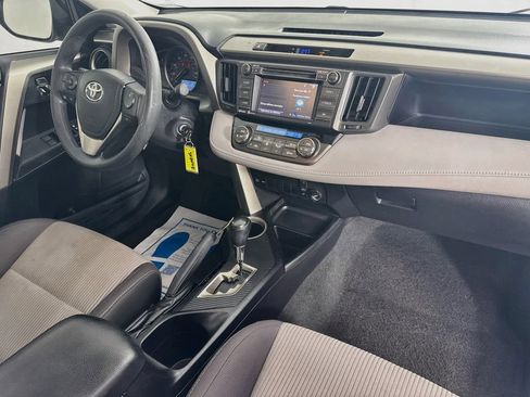 Used 2015 Toyota RAV4 XLE FWD image 34
