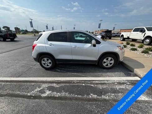 Used 2020 Chevrolet Trax LS w/ Tint and Cruise Package FWD image 8