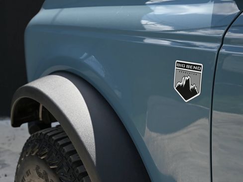 Used 2023 Ford Bronco Big Bend w/ Sasquatch Package AWD/4WD image 13