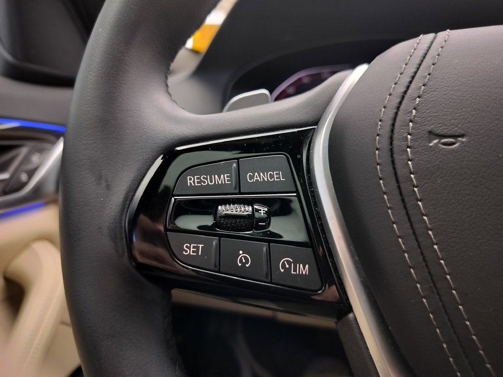Certified 2021 BMW 540i w/ Convenience Package RWD image 14